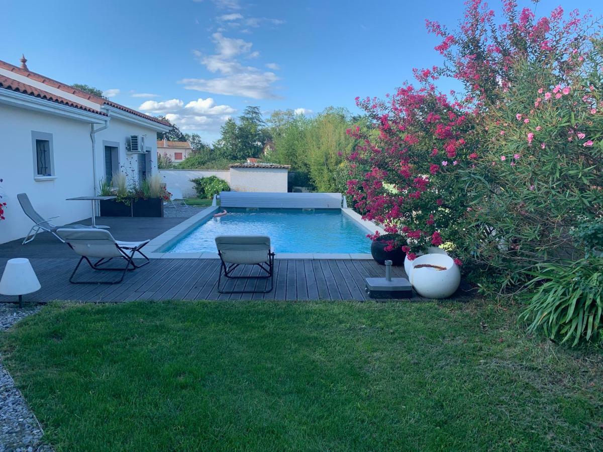 Le Clos Du Pontet Orliénas Exterior foto